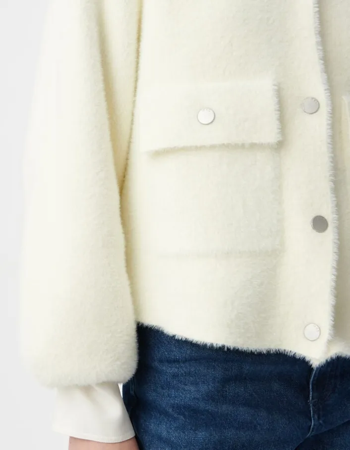 Cardigan blanc tricot duveteux poches à rabat pressionné Femme