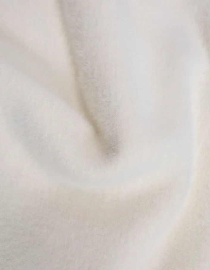 Cardigan blanc tricot duveteux poches à rabat pressionné Femme
