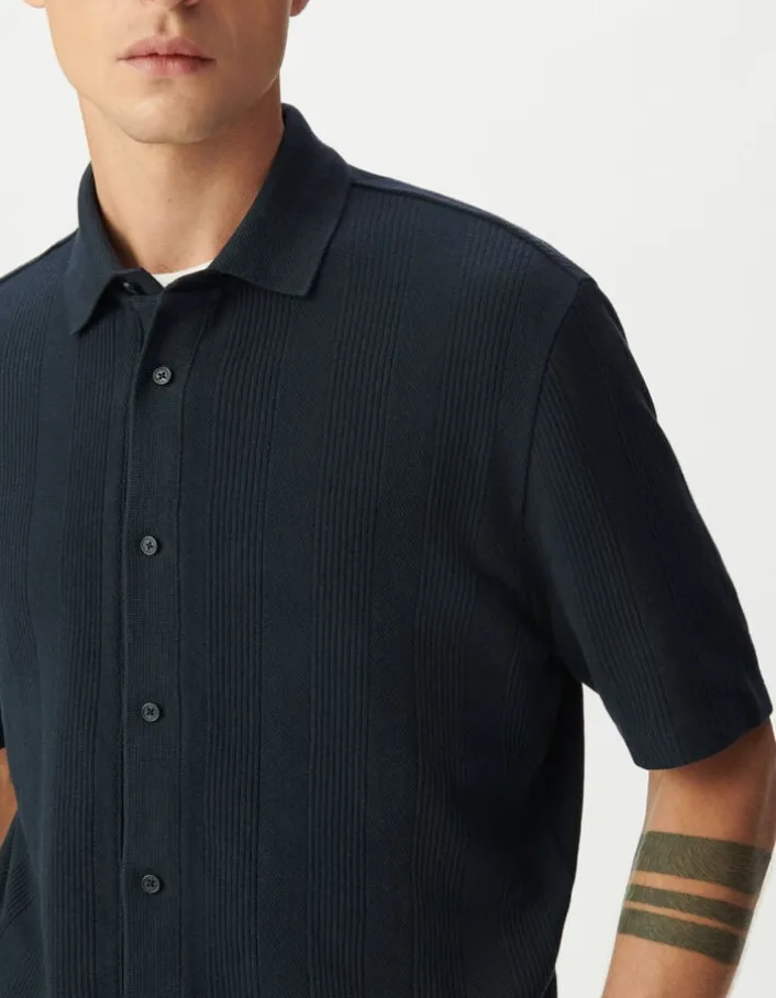 Chemise manches courtes marine maille rayures relief Homme