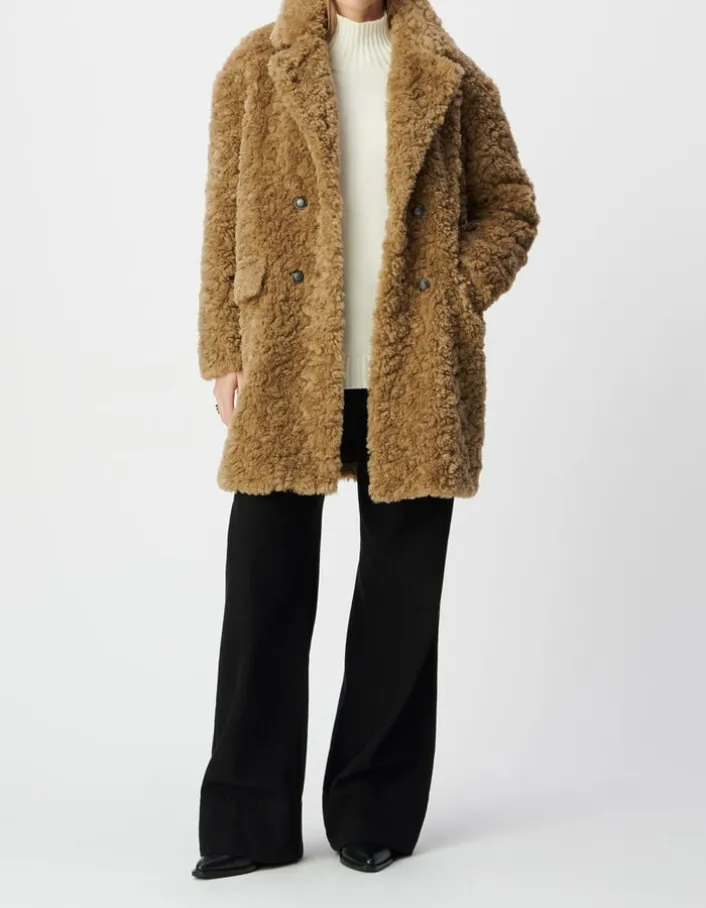 Manteau beige à poils longs Femme