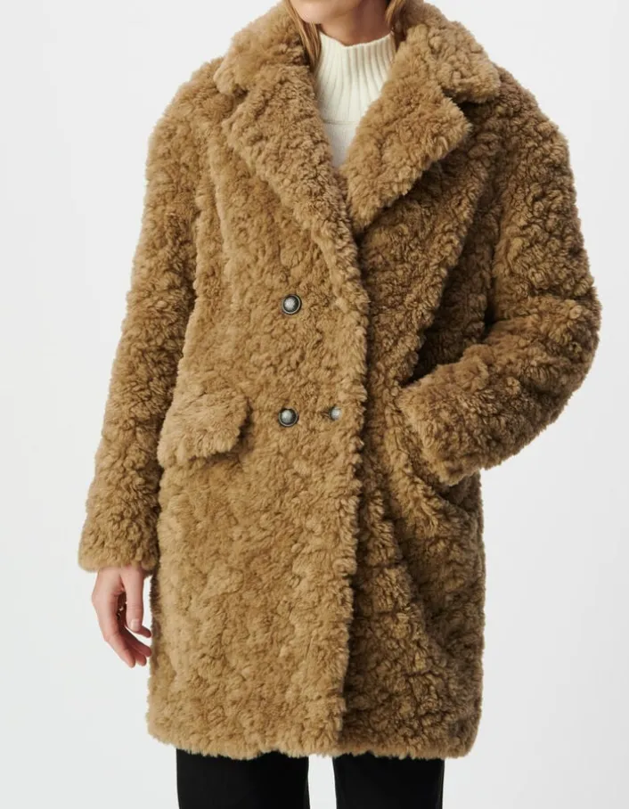 Manteau beige à poils longs Femme