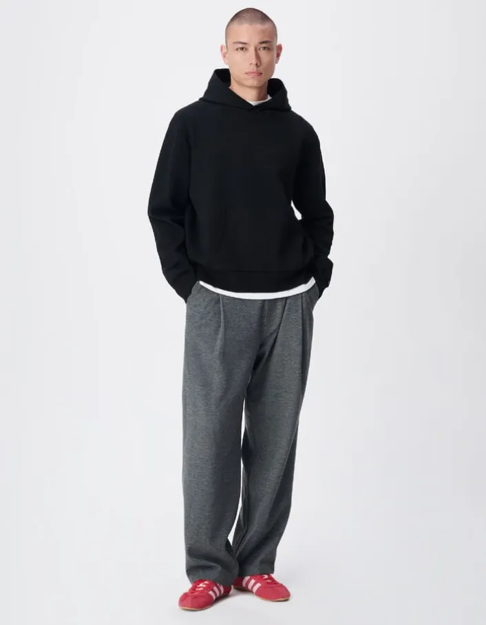 Pull capuche noir tricot poche kangourou Homme