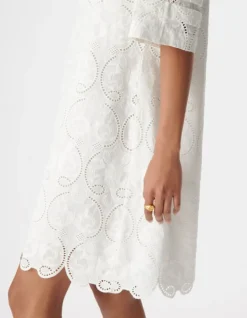 Robe chemise blanche broderies Femme