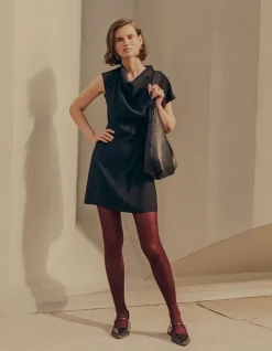 Robe courte noire col bénitier Femme
