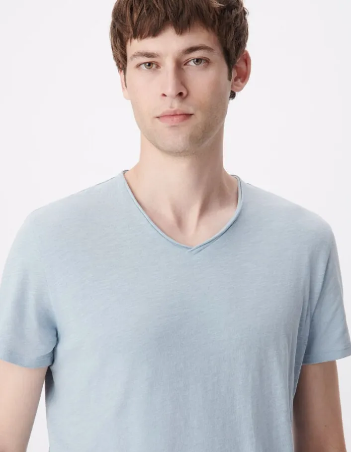 T-shirt encolure V bleu acier coton bio flammé Homme