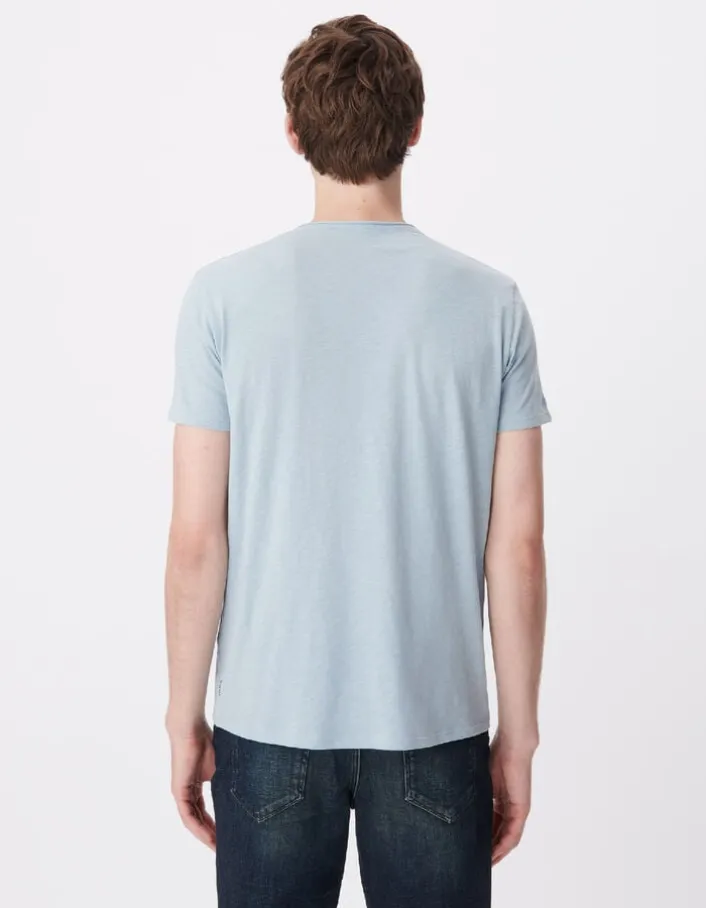 T-shirt encolure V bleu acier coton bio flammé Homme