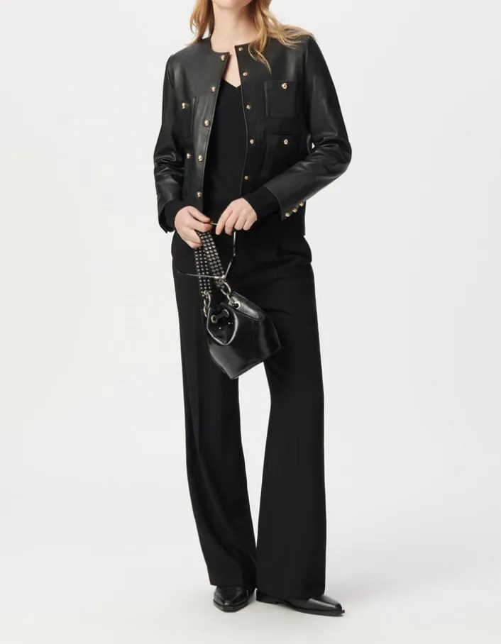 Veste courte noire en cuir quatre poches plaquées Femme